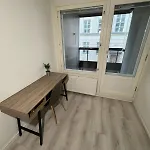 2 Bedroom With A Balcony In The Center Of Хельсинки