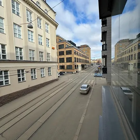 2 Bedroom With A Balcony In The Center Of Helsinki
