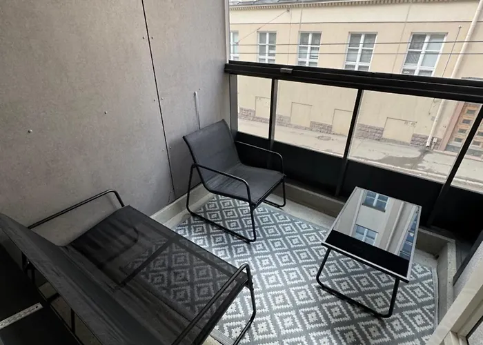 2 Bedroom With A Balcony In The Center Of Helsinky